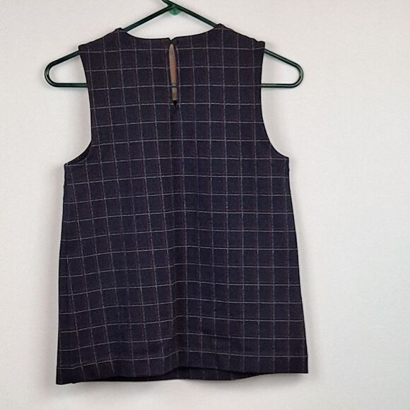 Banana Republic Ladies shell top NWOT - Picture 6 of 9